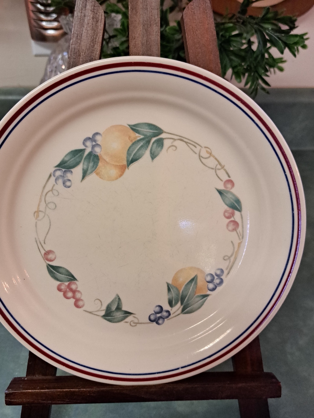 Corelle Cream Dinner Plate with Fruit Wreath Set Of 4 and Blue-Red Rim